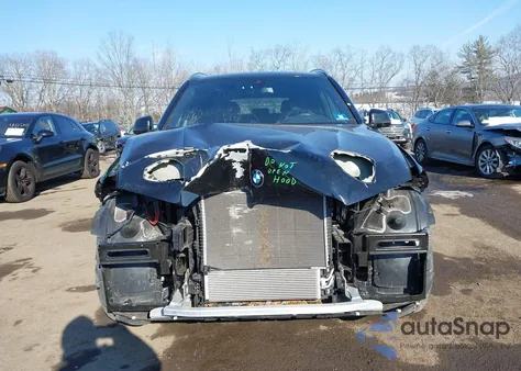 2020 BMW X5 xDrive40I z USA, uszkodzony, nr VIN 5UXCR6C08L9D45604